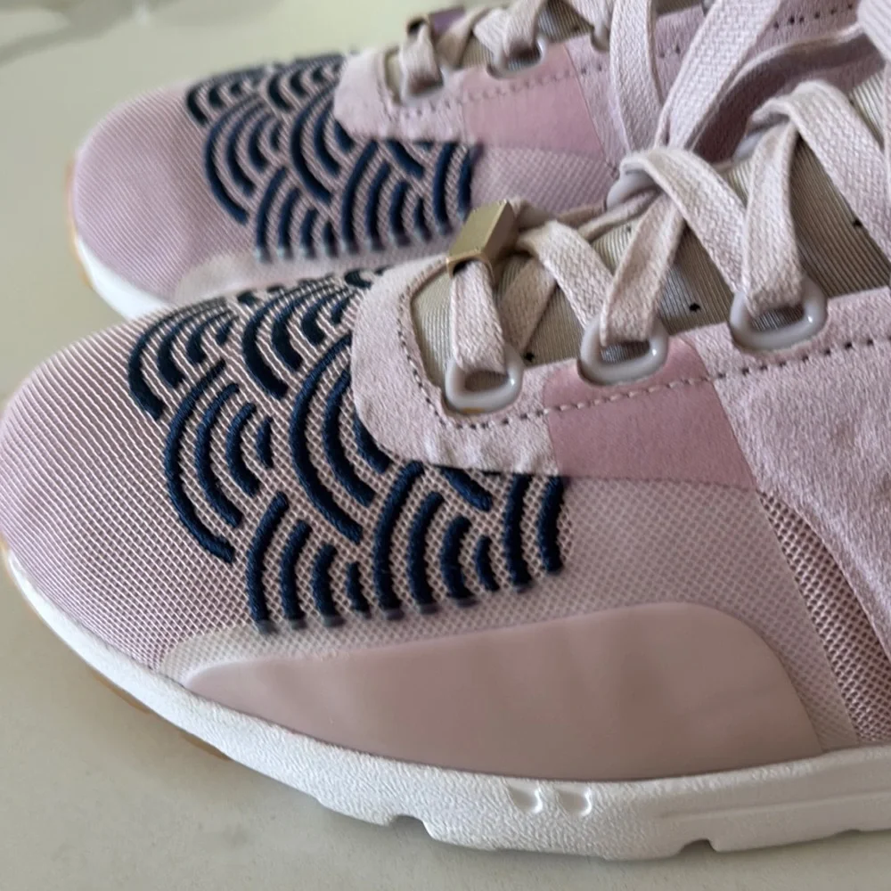 Nike Air Max Zero Women's Pink and Purple  Patterned Sneakers